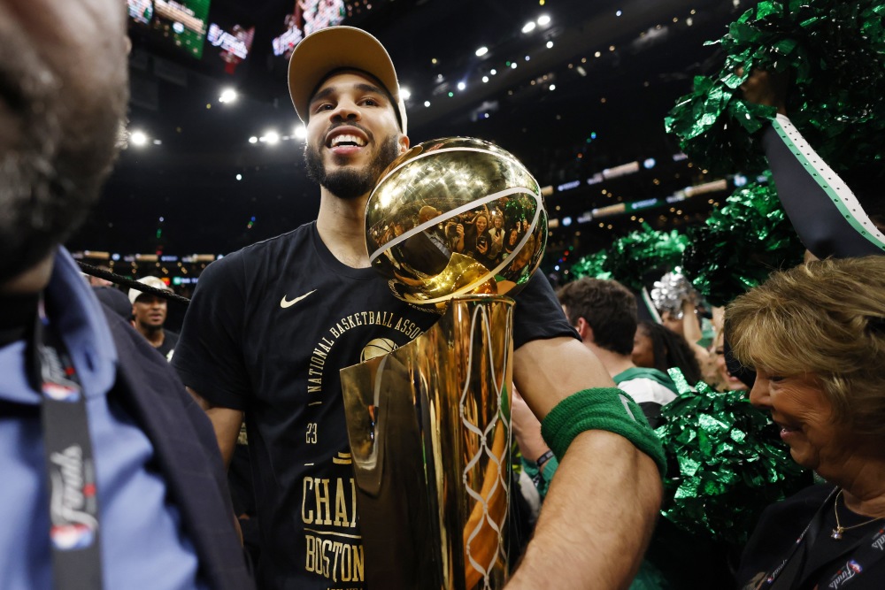 塔图姆迎来七赛季高光表现,DWG球迷沸腾!(塔图姆现在在哪队) 塔图姆迎来七赛季高光表现,DWG球迷沸腾!(塔图姆现在在哪队)