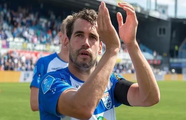 关于拜仁慕尼黑迎荷甲关键赛，国际比赛日战术微调，态度坚定，轮换策略成焦点的信息